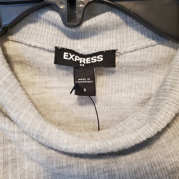 🍀New Express Light Gray Top Size Small - Picture 3 of 4